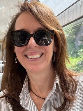 Meet your Posher, Lisa